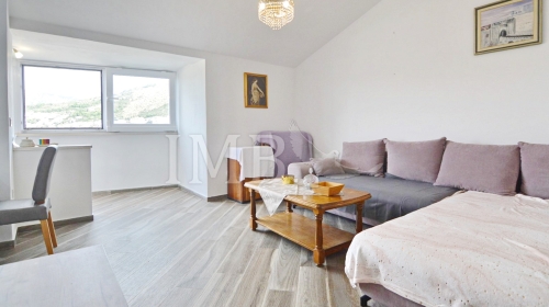 Apartment app. 53 m2 | Newly renovated | Sea view | Dubrovnik, Montovjerna